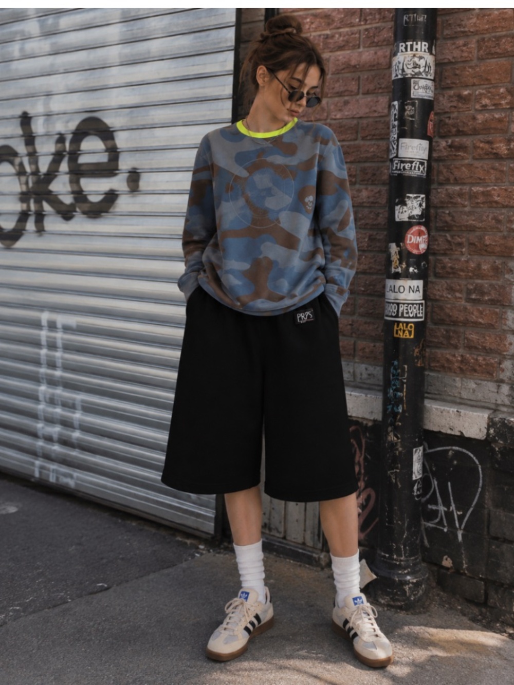 MARK & LONA Camouflage Skull Graphic Sweatshirt with Neon Collar